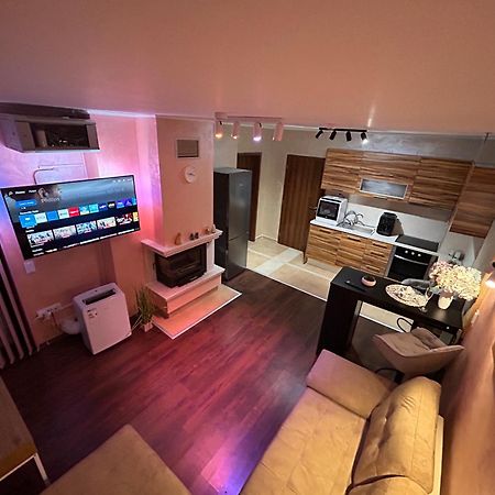 2-Bedroom, 2-Bathroom With Fireplace And Garden At Winslow Infinity Бансько Екстер'єр фото